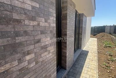 Casă cu 3 camere cu Teren 570 Mp în Iorga - 11