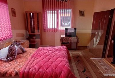 Casă cu 4 camere cu Garaj în Central - 10