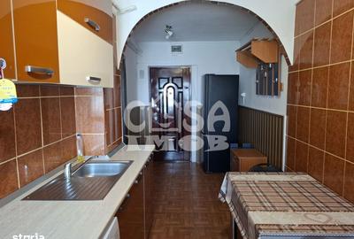 Apartament cu 2 camere semidecomandat în Micro 6 - 15