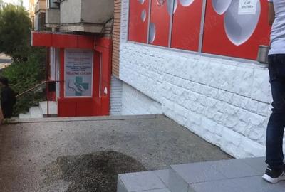 Spațiu comercial, de 100 mp, în Central - 1