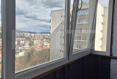Apartament cu 3 camere decomandat în Dâmbu Pietros - 19