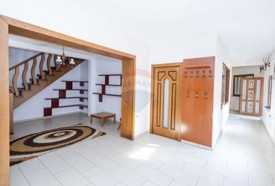 Casa + Spatiu comercial pretabila clinica/after school/salon - 3