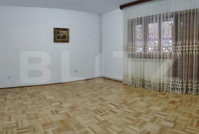 Casă cu 6 camere cu Teren 1178 Mp în Micro 6 - 16