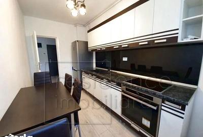 Apartament cu 3 camere semidecomandat în Mărăști