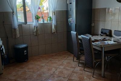 Casă cu 4 camere cu Teren 300 Mp în Ștefăneștii de Jos - 3