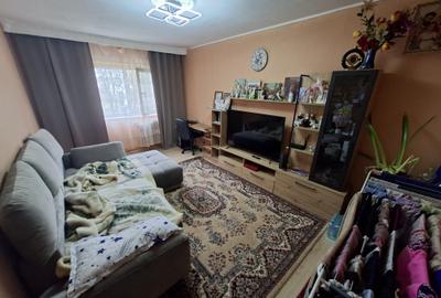 Apartament cu 3 camere decomandat, mobilat în Galata - 1