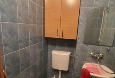 Inchiriez garsoniera - 2