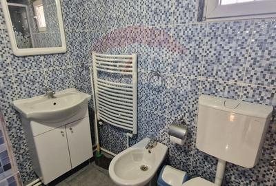 Casa / Vila cu 4 camere de vanzare in zona Central Oras Buhusi - 16