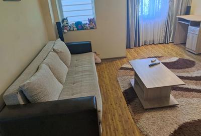 Apartament cu 3 camere decomandat în Central - 2