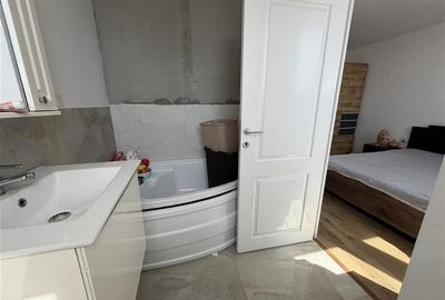 Apartament cu 3 camere semidecomandat în Rogerius - 9
