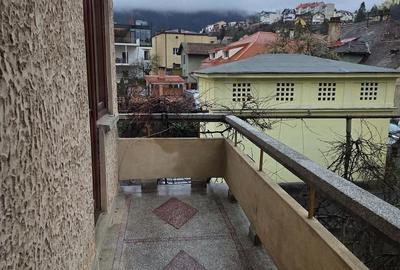 Casă cu Teren 422 Mp în Central - 11