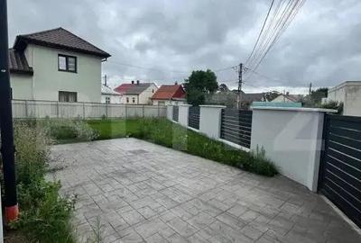 Casă cu 5 camere cu Teren 150 Mp în Rădăuți