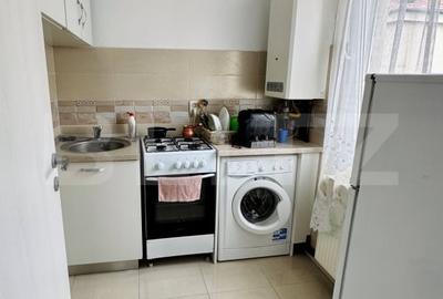 Garsoniera de vanzare, 35 mp, cu balcon si pivnita - zona Vasile Aaron - 2