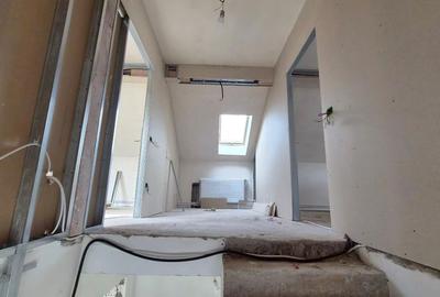 Casă individuală cu 5 camere cu Canalizare în Crevedia - 11