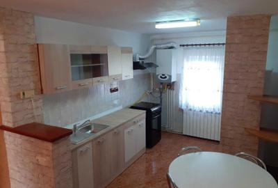 Apartament cu 3 camere decomandat în Central - 15