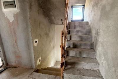 Casă individuală cu 8 camere cu Canalizare în Rahova - 22