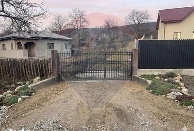 Teren de 3121 mp, în Buhoci - 2