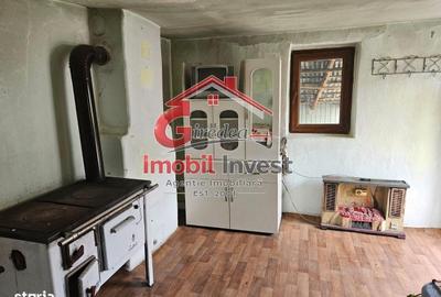 Casă cu 3 camere cu Teren 1318 Mp în Central - 9