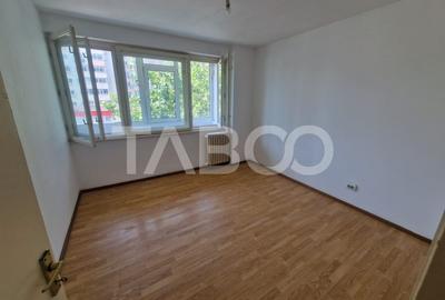 Apartament cu 2 camere semidecomandat în Ștefan cel Mare - 2
