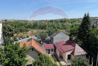Apartament cu 2 camere de inchiriat, in zona Rogerius - 9