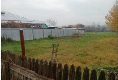 Teren de 855 mp, în Dochia - 1