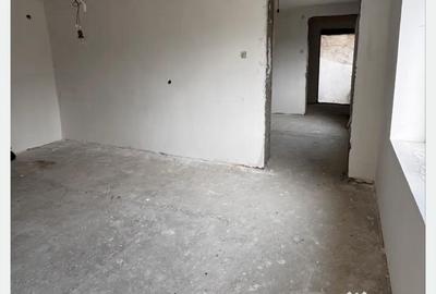 Casă cu 5 camere în Buzescu - 2