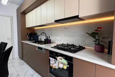 Apartament cu 3 camere, mobilat în Central - 2