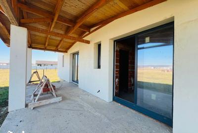 Casă cu 5 camere cu Teren 743 Mp în Oșorhei - 10