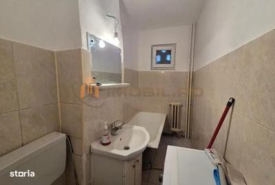 Apartament cu 3 camere semidecomandat în Alexandru cel Bun - 1