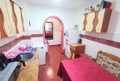 Apartament 2 camere, semimobilat, etaj 3 din 4, zona Piata Sud - 2