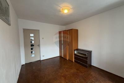 Apartament cu 3 camere semidecomandat, mobilat în Giulești - 6