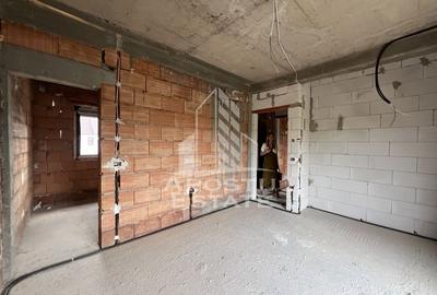 Vila insiruita cu suprafata generoasa aproape de centru orasului - 17