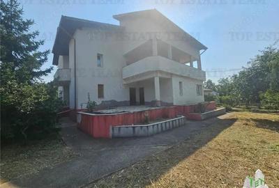 Vila spatioasa 525metri totali de inchiriat in centru Bolintin-Deal - 5