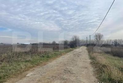 Teren de 5792 mp, în Popoveni - 2