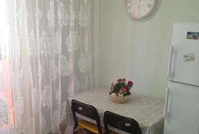 Garsonieră decomandată în Barieră - 4