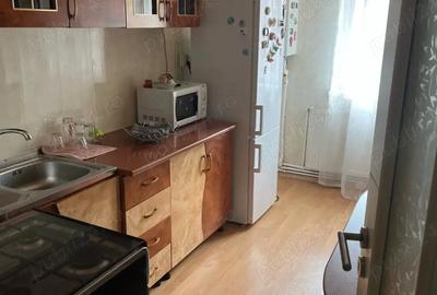 Apartament cu 4 camere decomandat în Central - 2