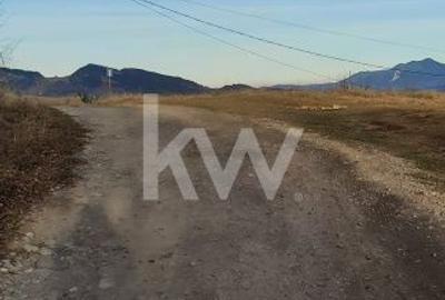 Teren de 11105 mp, în Astra - 6