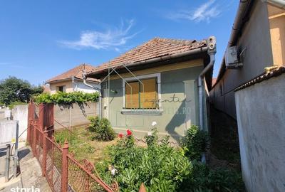 Casă cu 4 camere cu Teren 300 Mp în Central - 4