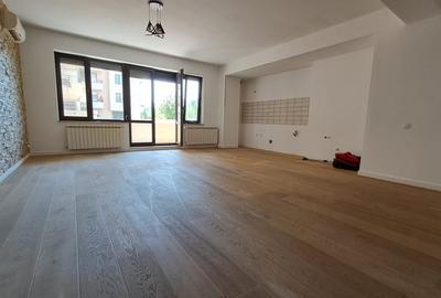 Apartament cu 4 camere decomandat în Exterior Vest