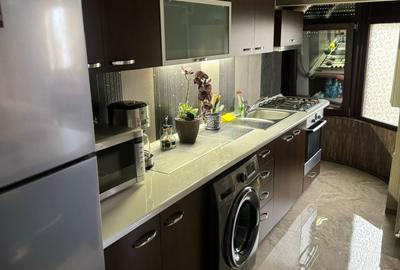 Decebal - Piata Alba Iulia - centrala proprie - 110 mp - 5