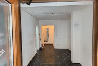 Spațiu comercial, de 40 mp, în Central - 1