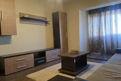 Apartament cu 3 camere decomandat în Decebal