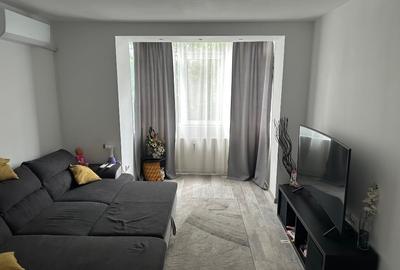 Apartament cu 3 camere semidecomandat, mobilat în Republicii - 2