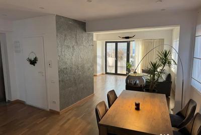 Apartament cu 3 camere decomandat în Nord