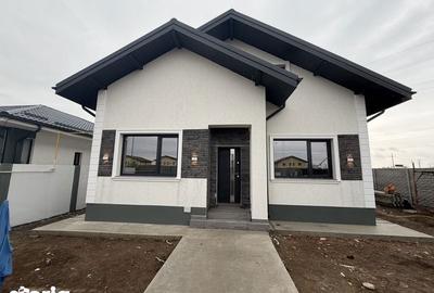 Casă cu 4 camere cu Teren 165 Mp în Central - 3