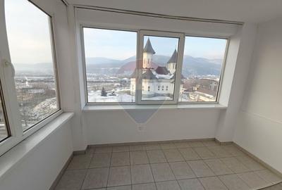 Apartament cu 2 camere decomandat în 1 Mai - 6