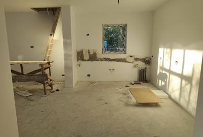 FARA COMISIOANE in Gulia vatra Satului la drum asfaltat casa 4 camere 2 bai P+M - 30