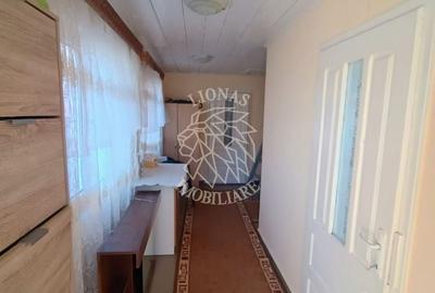 Casă individuală cu 2 camere cu Canalizare în Vârfu Câmpului - 8