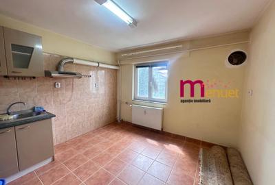 Apartament 3 camere,zona Piata Noua - 3