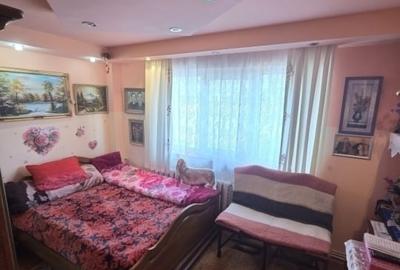Apartament cu 3 camere semidecomandat în Alexandru cel Bun - 1